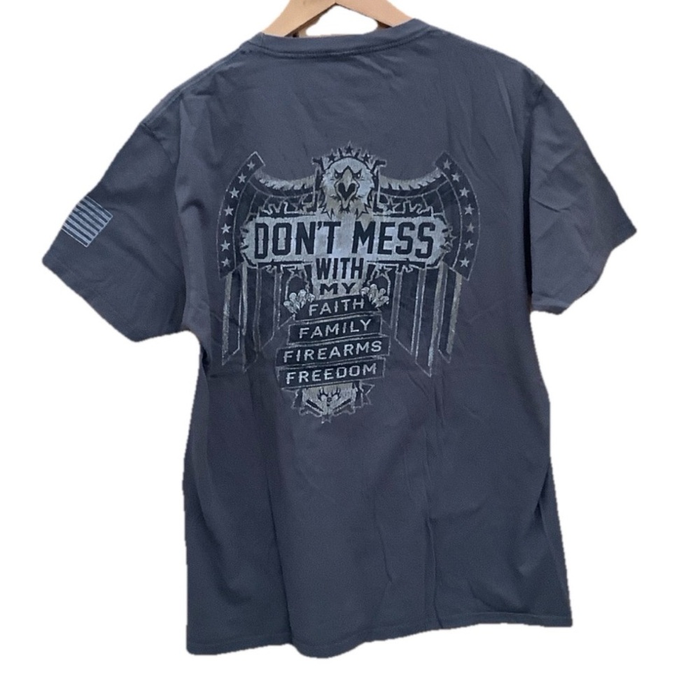 Men's Gray Short Sleeve Graphic Crew Tee Large